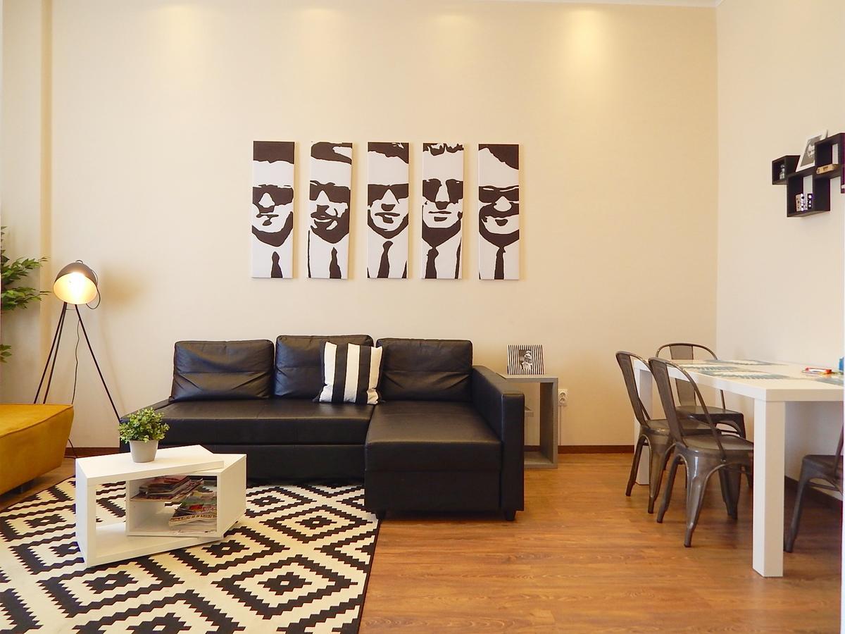 Hello Downtown Apartment - Broadway ブダペスト エクステリア 写真