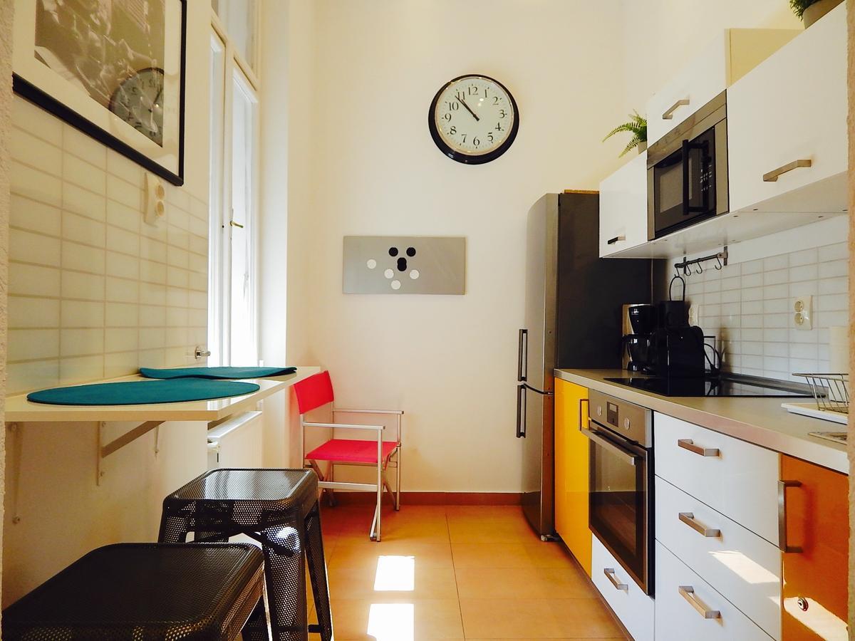Hello Downtown Apartment - Broadway ブダペスト エクステリア 写真
